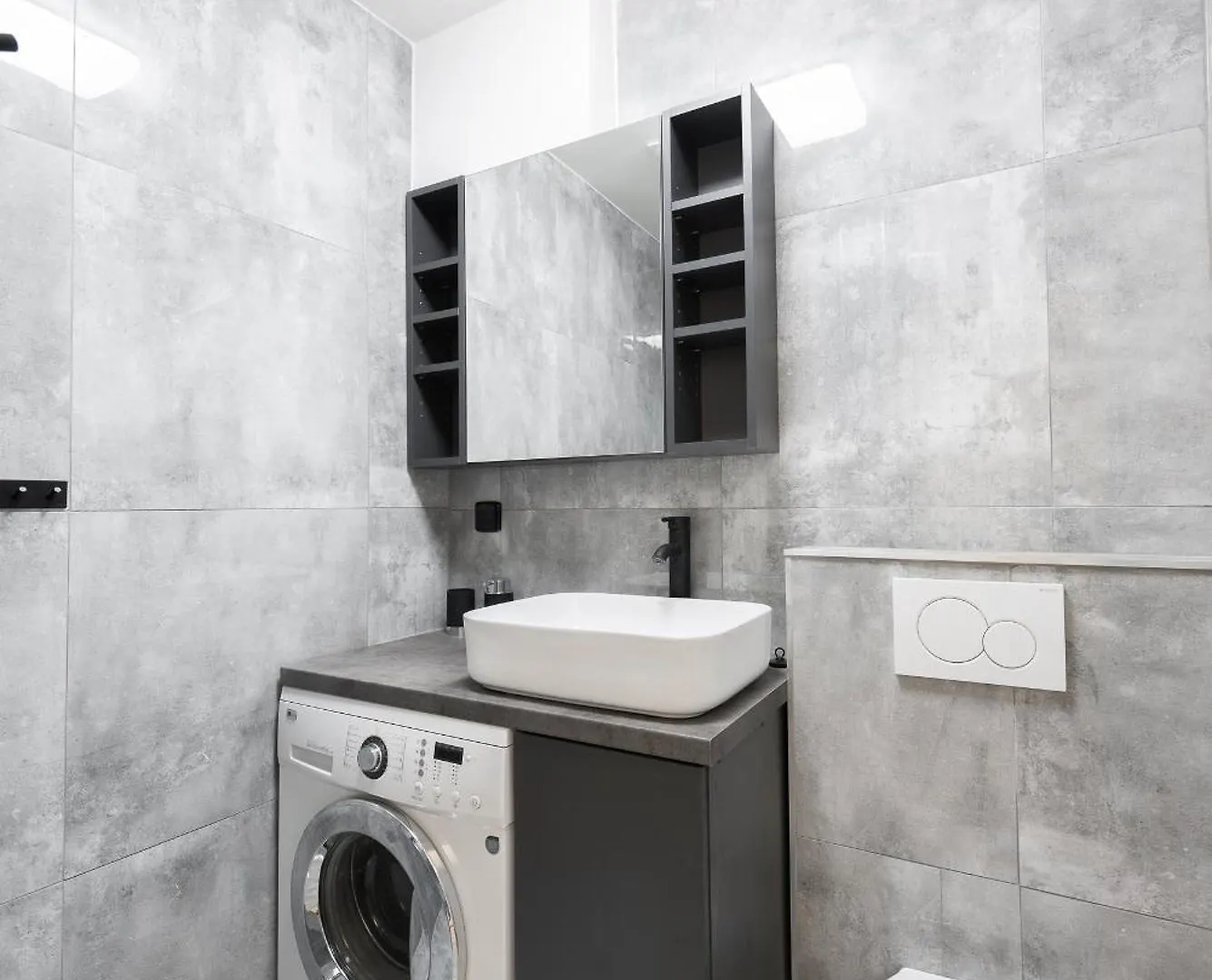 Apartment By The Metro With Private Parking Praga 0*,