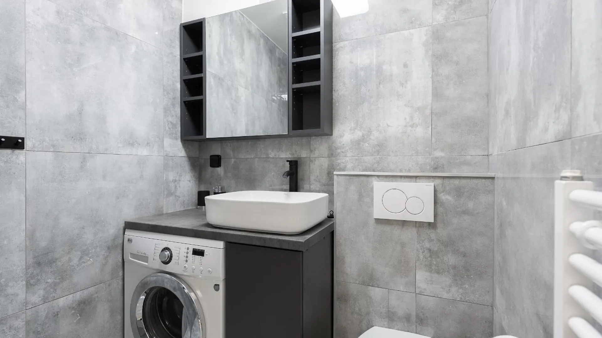 Apartment By The Metro With Private Parking Prague